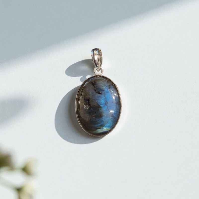 Dije Gema Labradorita Medallon