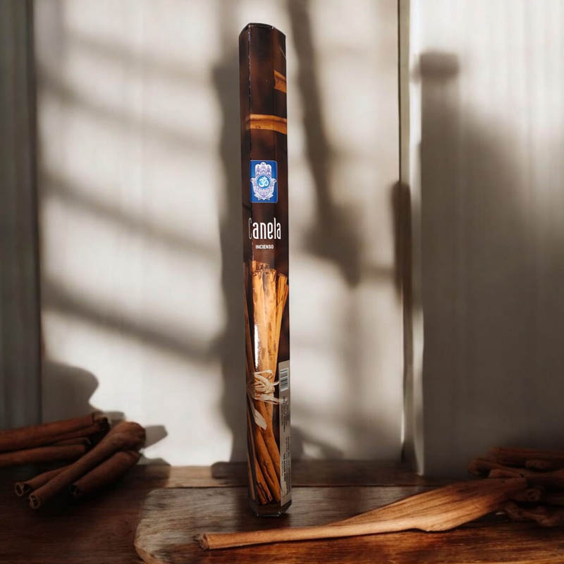 Sahumerio Long New Moon Canela 10u