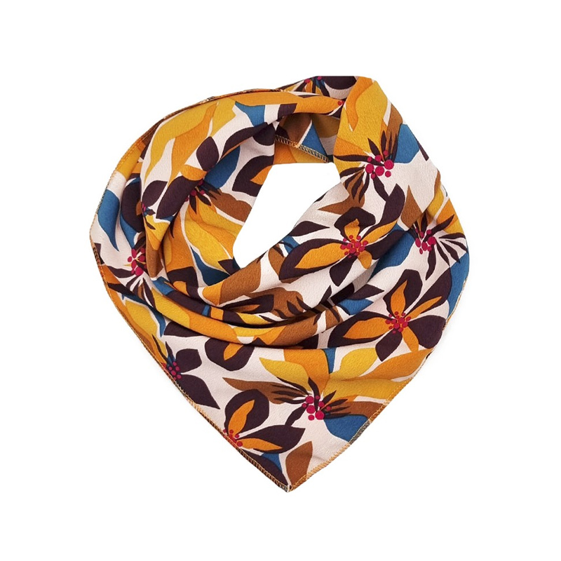 Pañuelo Flowers Brown 50x50cm