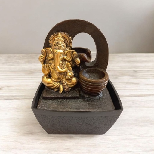 Fuente de Agua con Luz LED Chica N°23