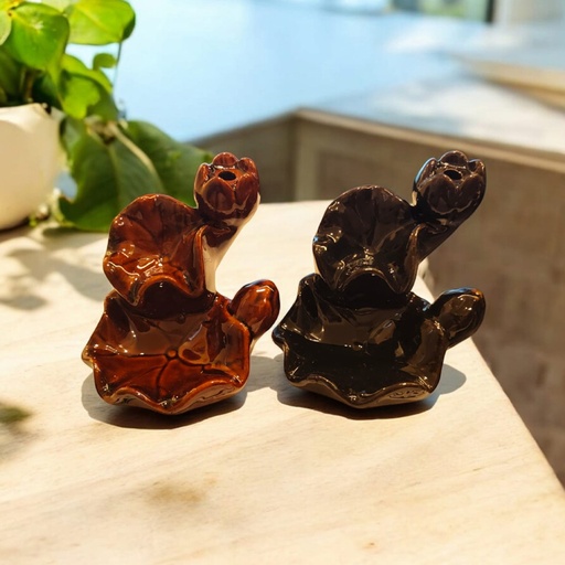 Cascada de Humo Sobre Hojas 7x8cm