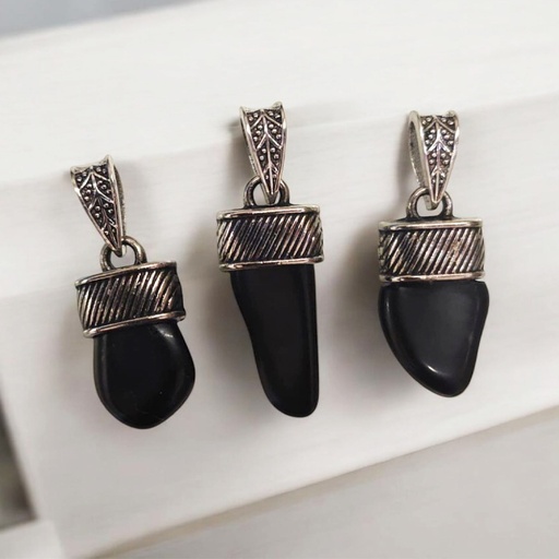 Dije Gema Obsidiana con Guarda